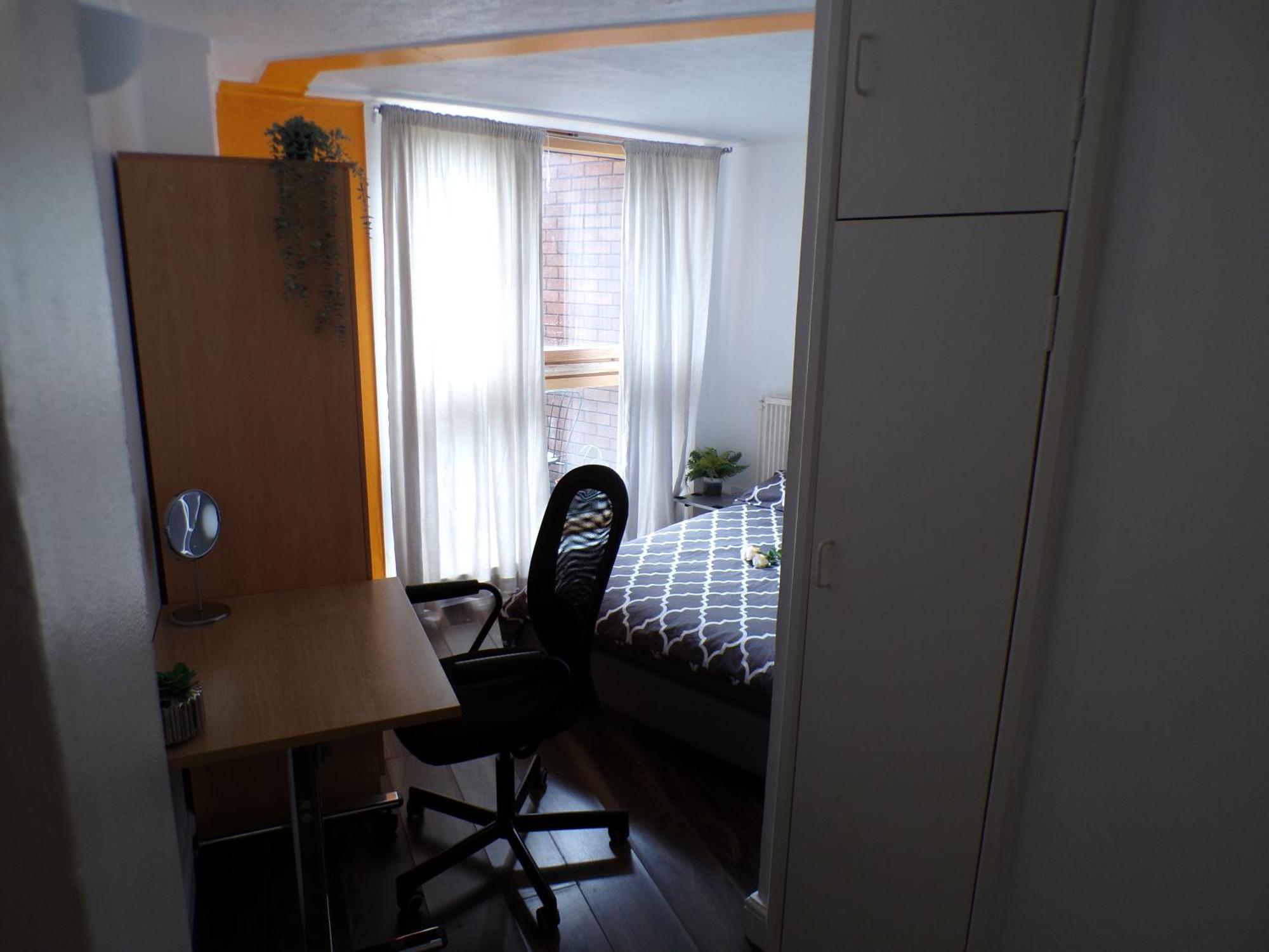 Chelsea - Orange - Apartament