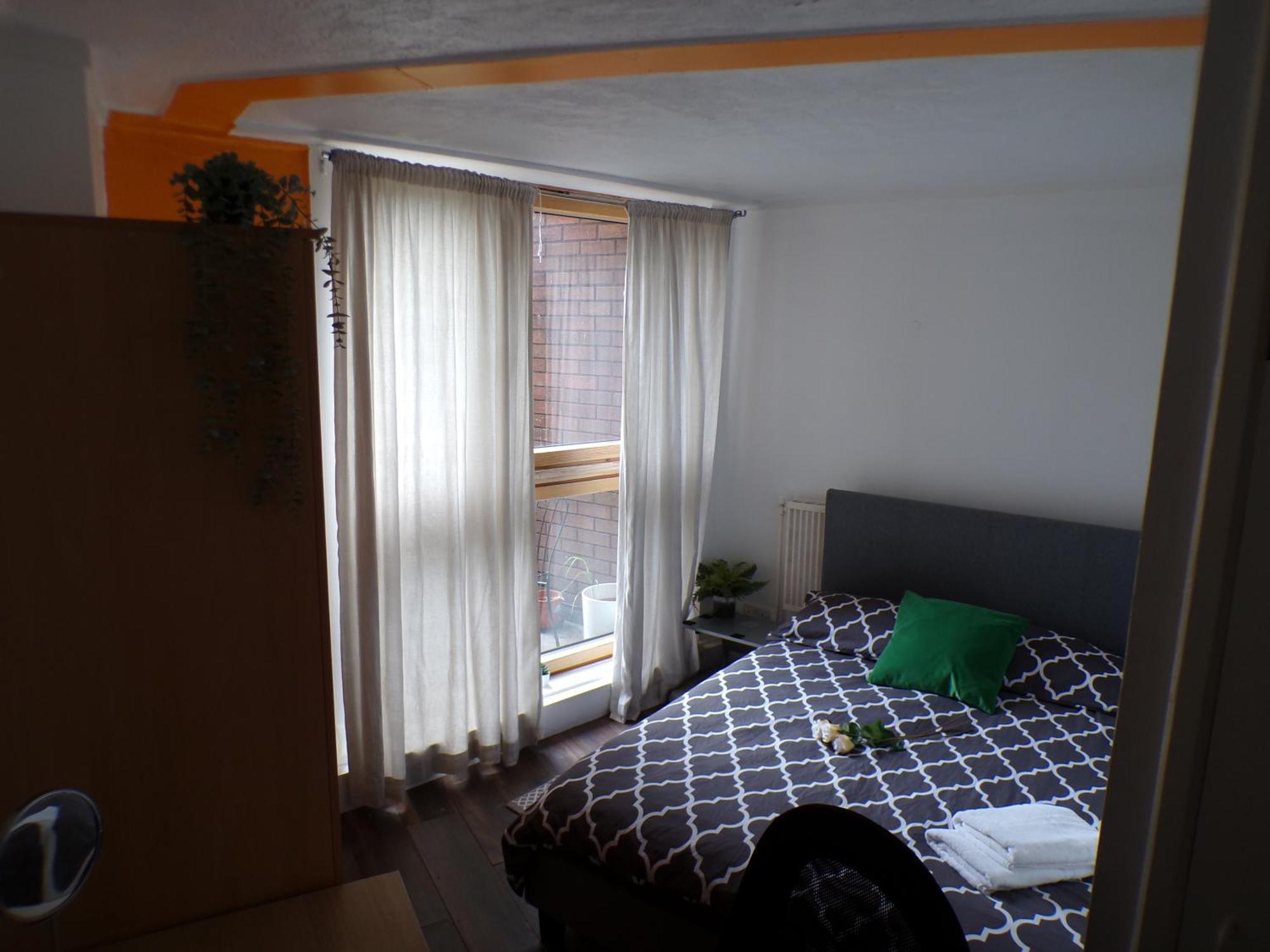 Chelsea - Orange - Apartament
